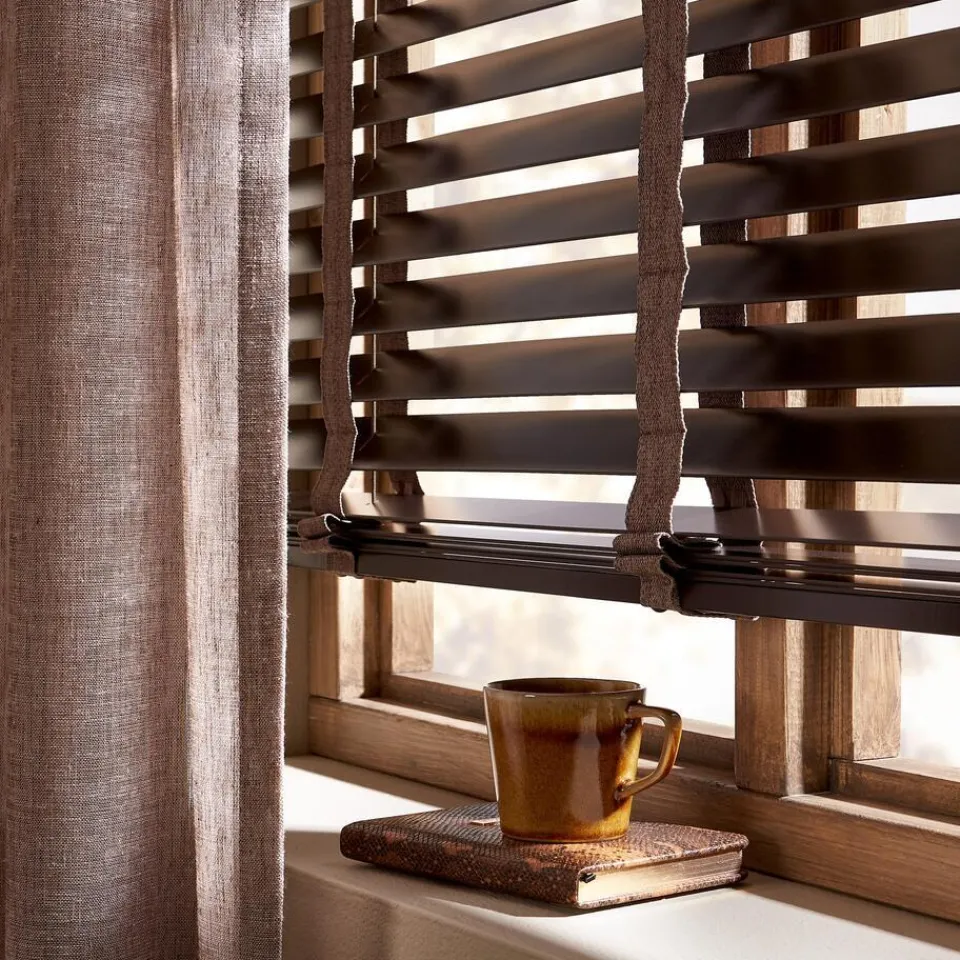 Kwantum Houten Jaloezieën|Jaloezieën|Fenstr Houten Jaloezie Harm Bruin 50mm